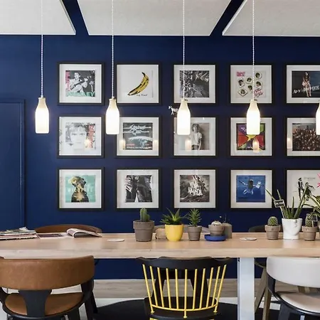 - The Niu, Dairy 3* Haarlem