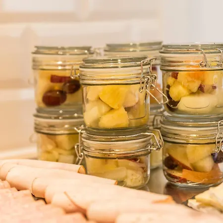 - The Niu, Dairy Haarlem