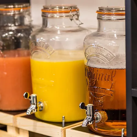 - The Niu, Dairy Hotel 3*