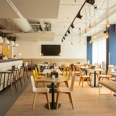 - The Niu, Dairy ホテル