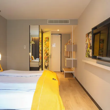 - The Niu, Dairy Hotel Haarlem