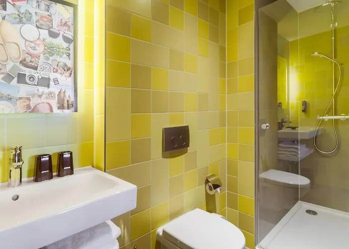 - The Niu, Dairy Hotel Haarlem