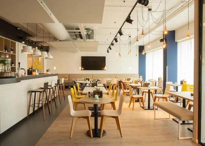 - The Niu, Dairy ホテル