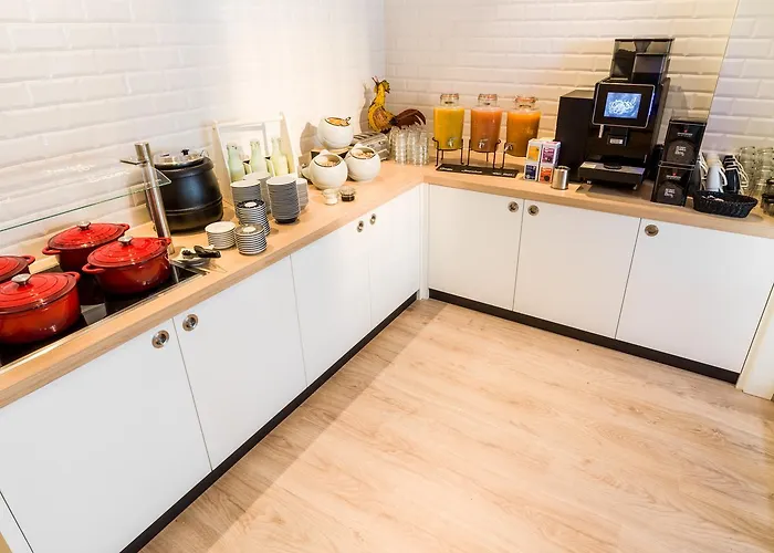 - The Niu, Dairy ホテル